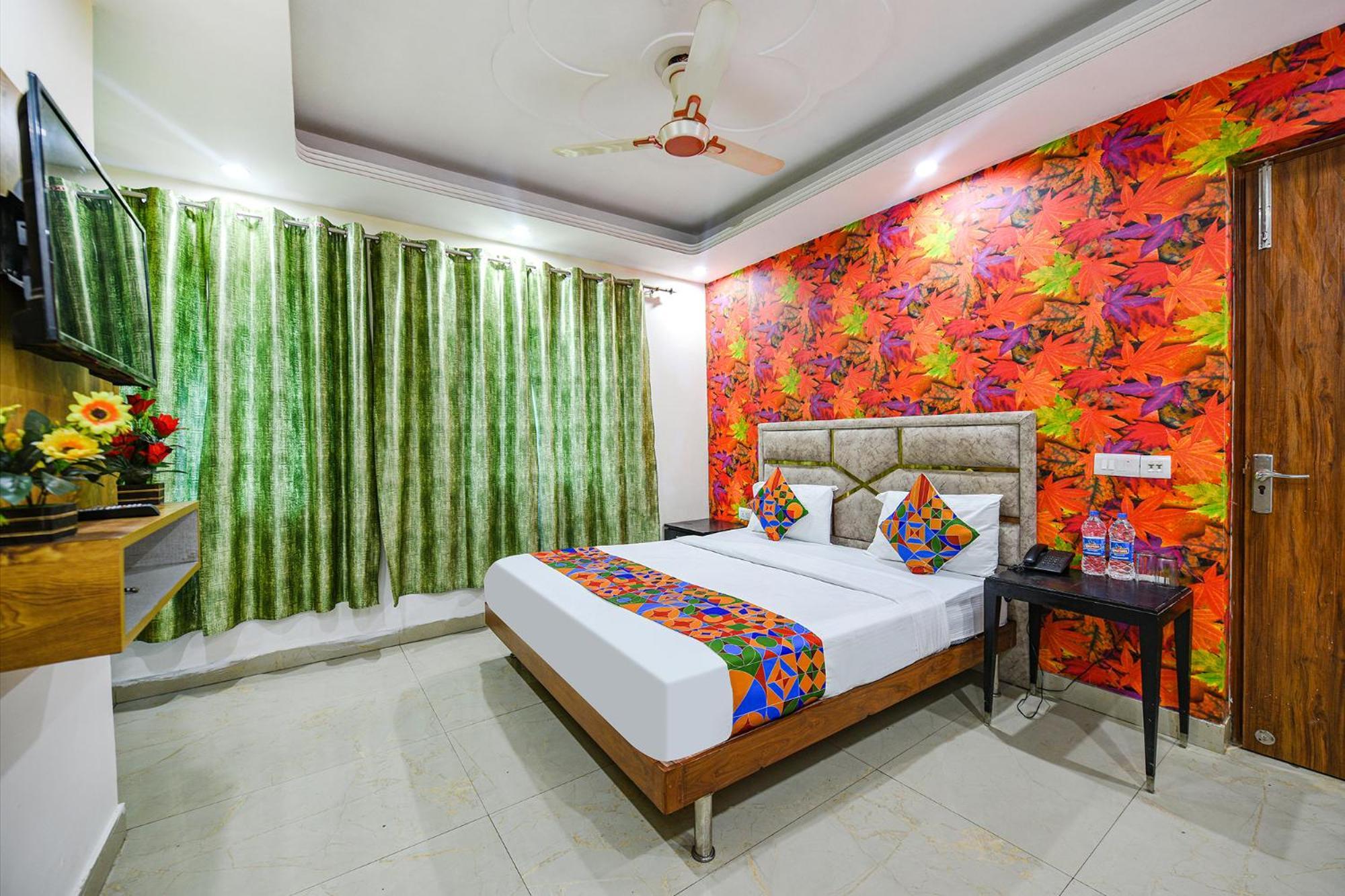 OYO 84904 Shanti Stay Nuova Delhi Esterno foto